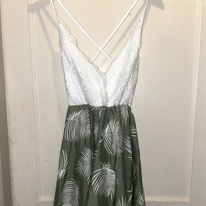 Shein Summer Flowy Lace Top Romper Size Medium